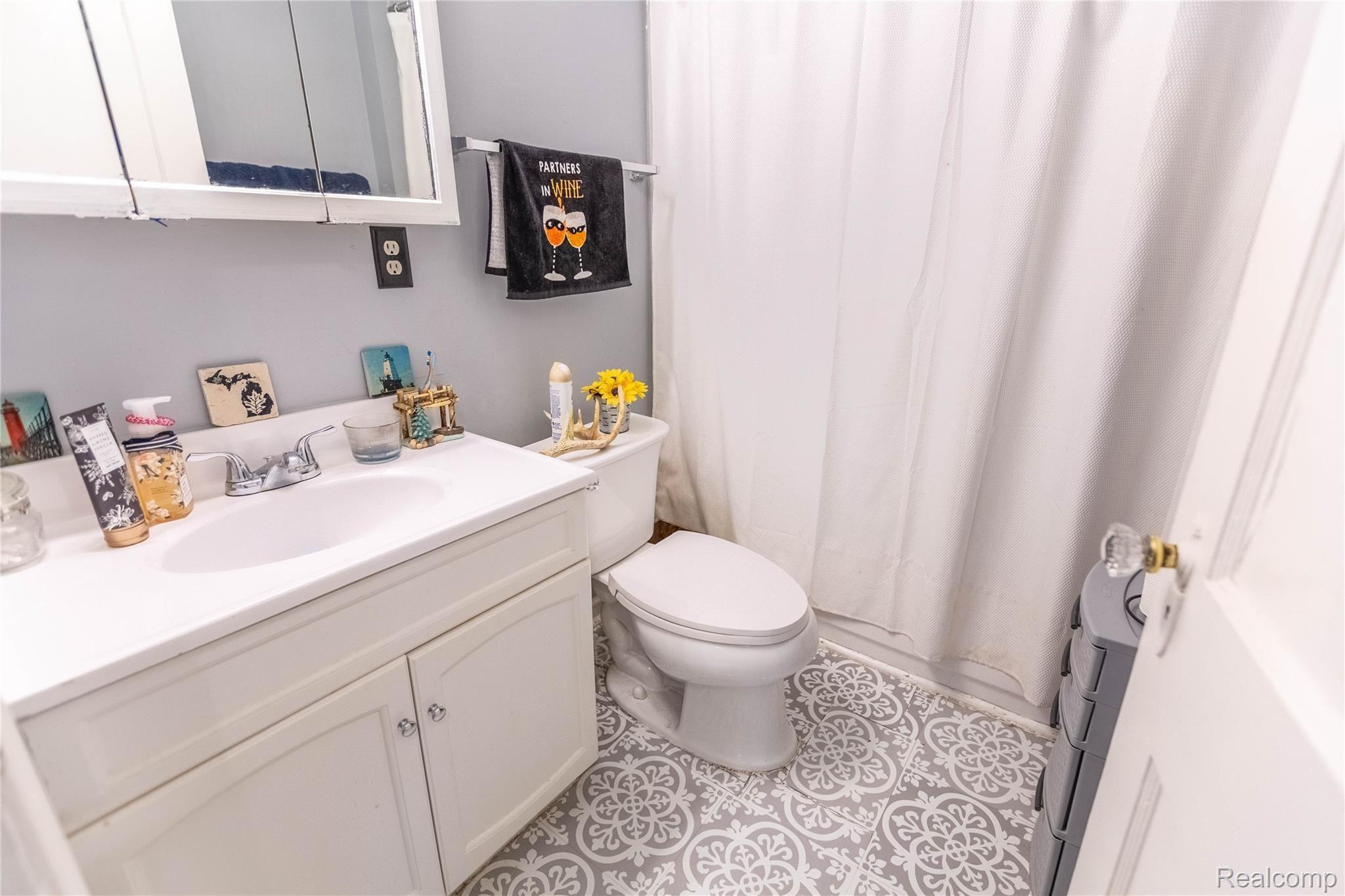 648 Wabash Road Milan, MI 48160 - Photo 12 of 14 XE1A5824-HDR-20.jpg