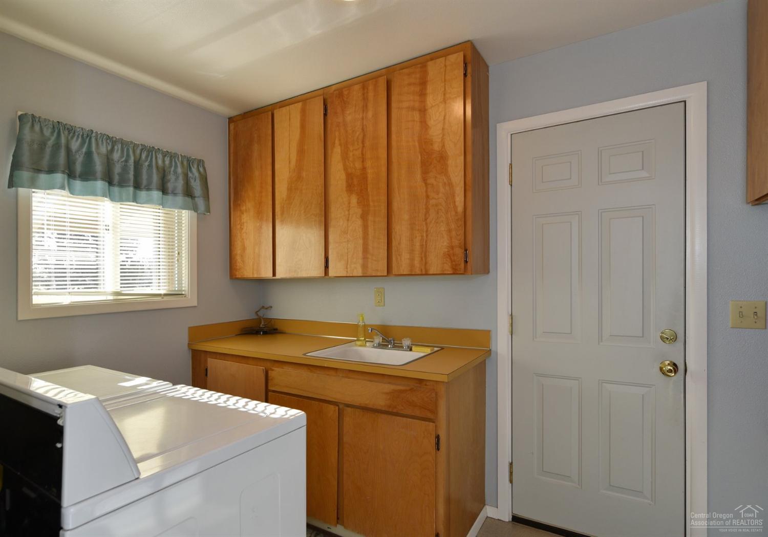 61843 Dobbin Road Bend, OR 97702 - Photo 20 of 25 Additional Photo
