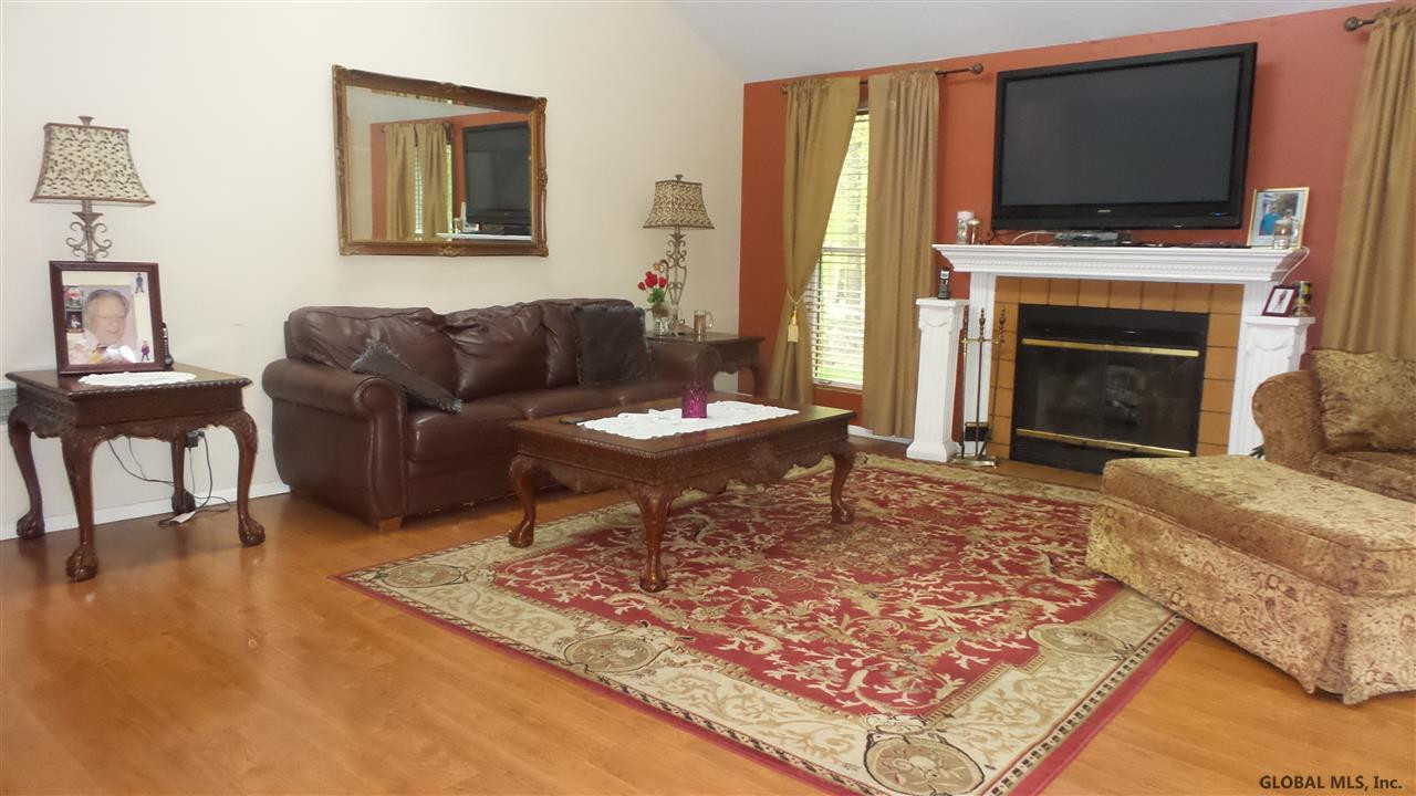 13 Sand Spurrey Road Malta, NY 12020 - Photo 4 of 21 Photo 4