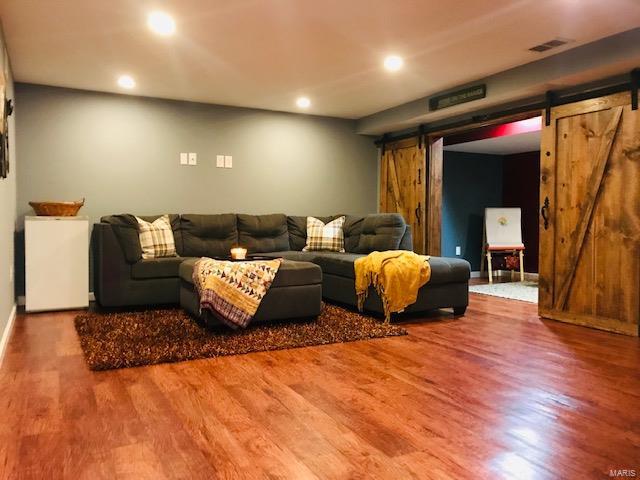 9809 East Watson Road St. Louis, MO 63126 - Photo 16 of 20 Gallery Image 16