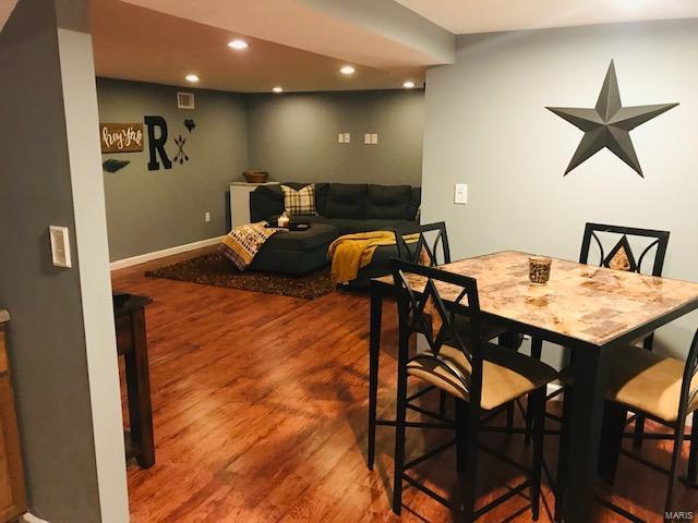 9809 East Watson Road St. Louis, MO 63126 - Photo 17 of 20 Gallery Image 17