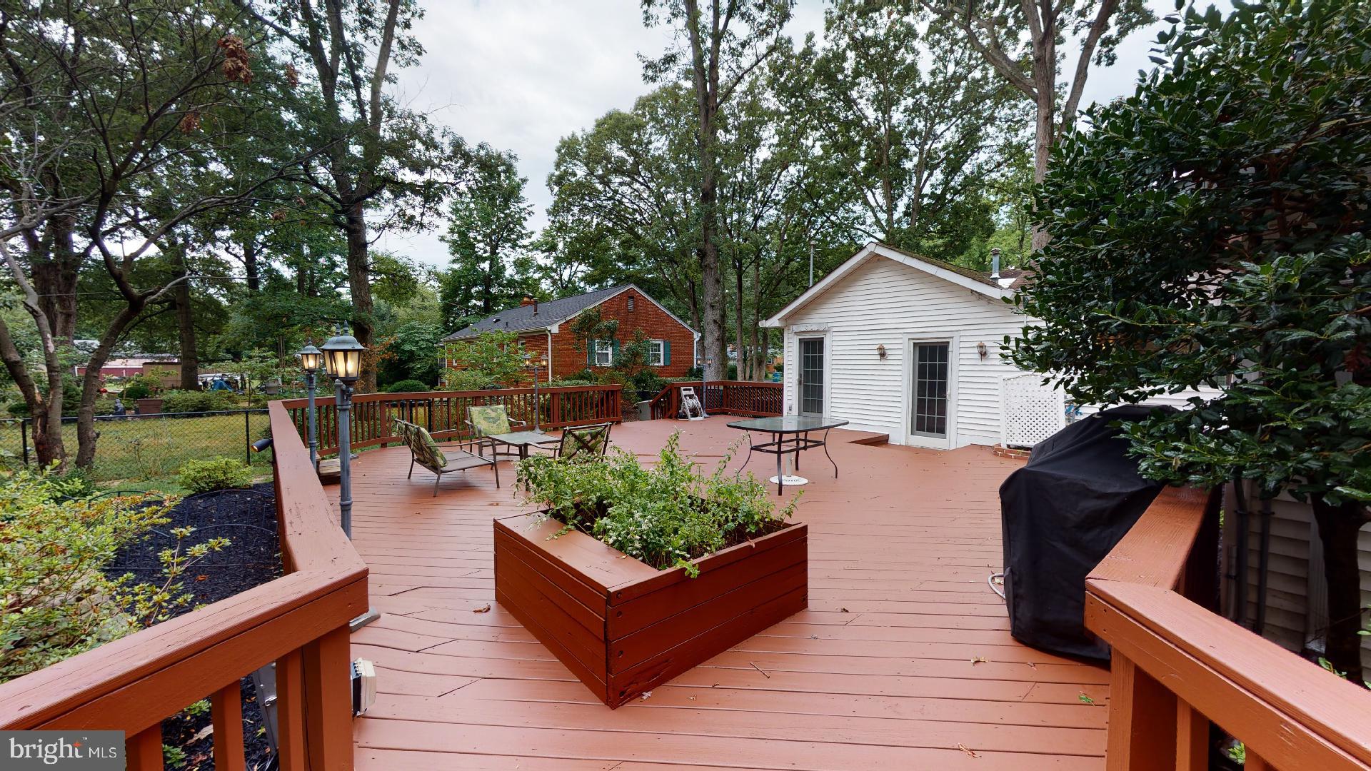 6905 Ben Franklin Road Springfield, VA 22150 - Photo 22 of 64