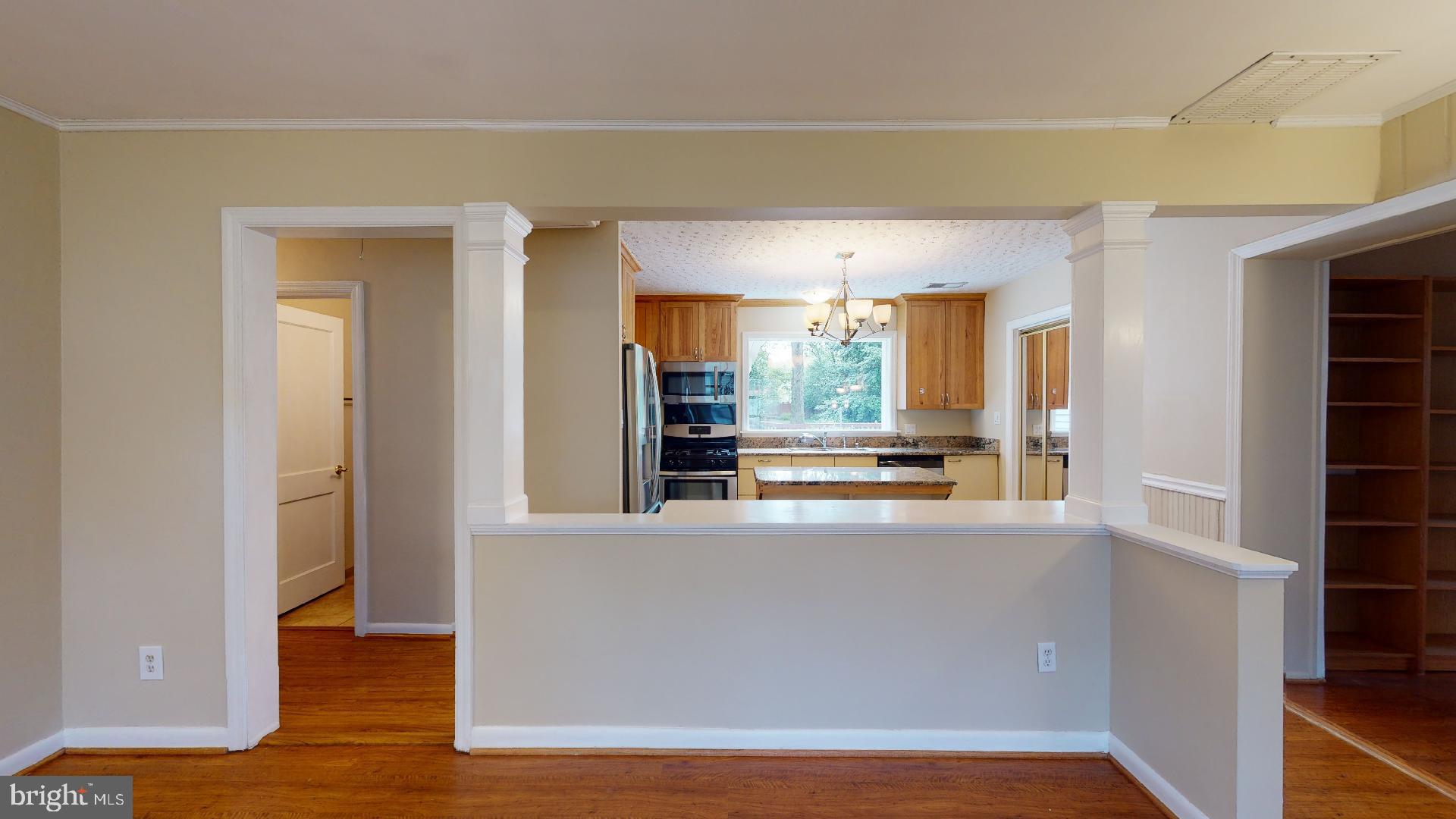 6905 Ben Franklin Road Springfield, VA 22150 - Photo 9 of 64