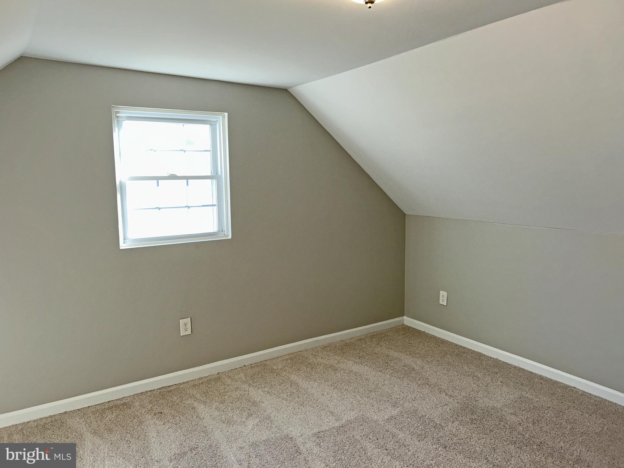 21630 Hackney Circle Lincoln, DE 19960 - Photo 10 of 13 an empty room with a window