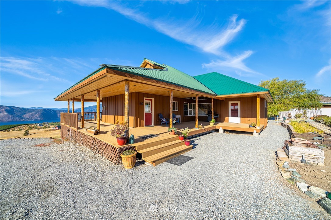 640 Chelan Trails Road Manson, WA 98831 - Photo 5 of 32 Gallery Image 5