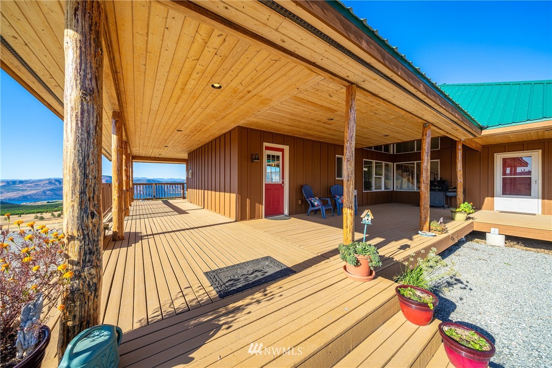 640 Chelan Trails Road Manson, WA 98831 - Photo 10 of 32 Gallery Image 10