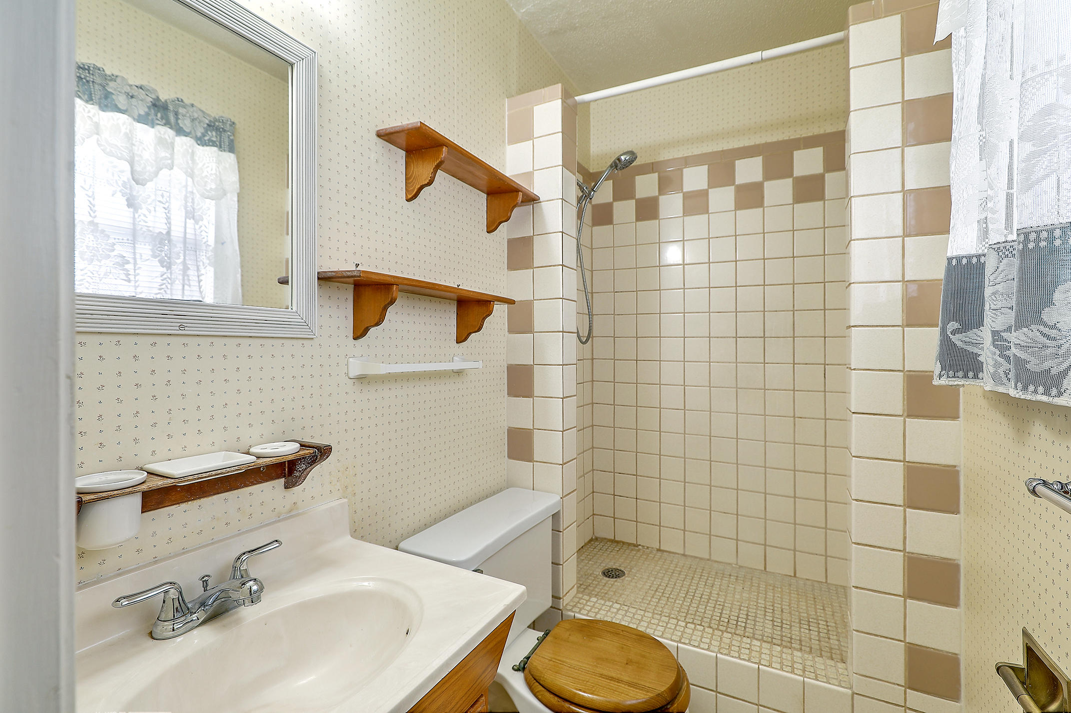 617 College Park Road Ladson, SC 29456 - Photo 15 of 28 Master Bathroom