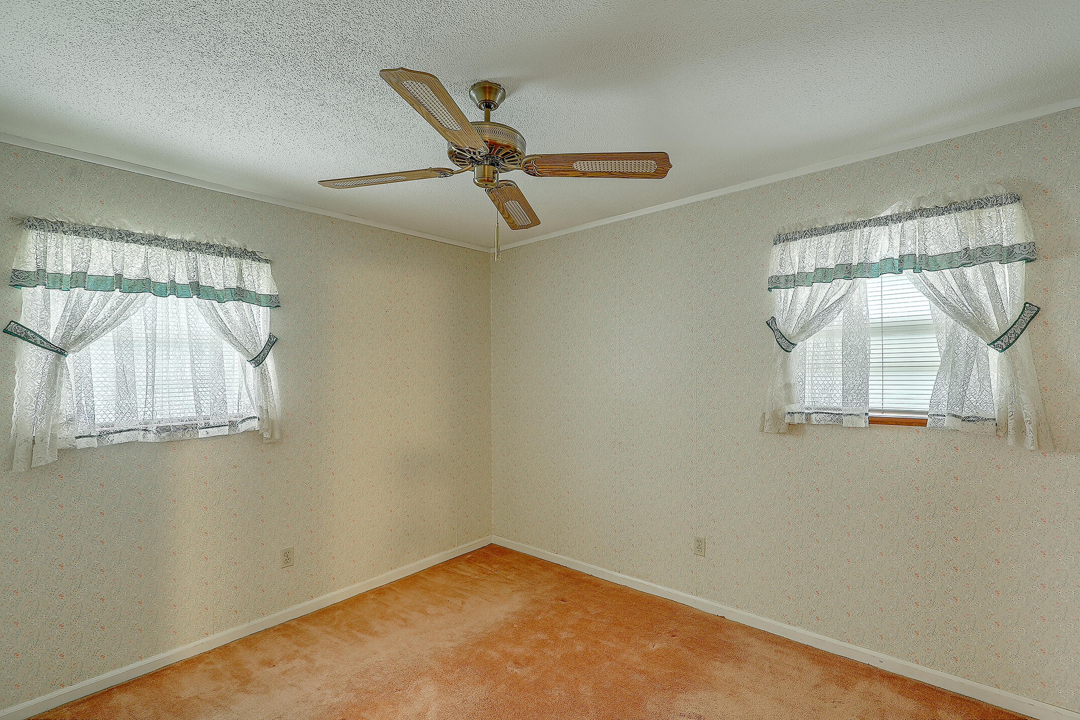 617 College Park Road Ladson, SC 29456 - Photo 16 of 28 Second Bedroom