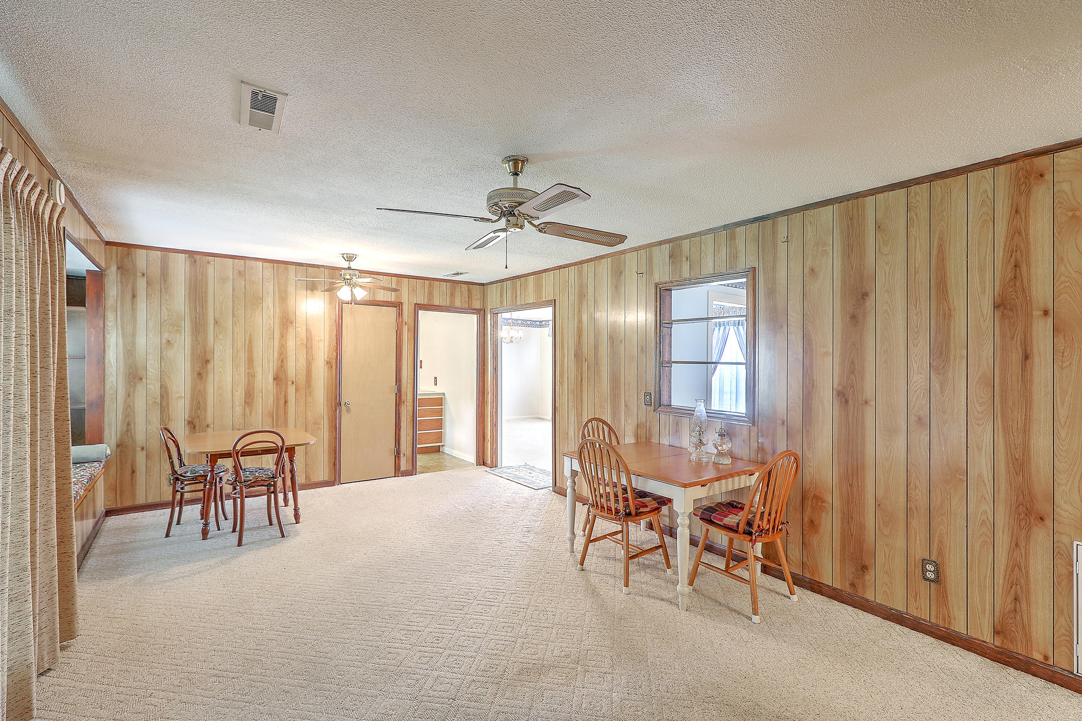617 College Park Road Ladson, SC 29456 - Photo 9 of 28 Crown Molding