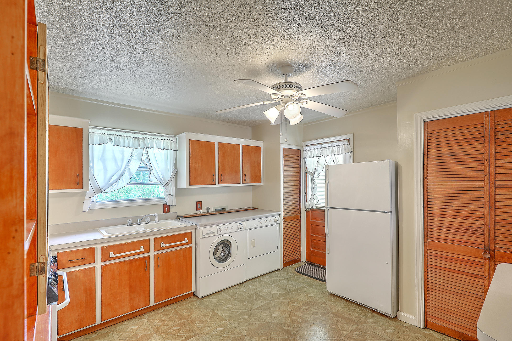 617 College Park Road Ladson, SC 29456 - Photo 10 of 28 Pantry