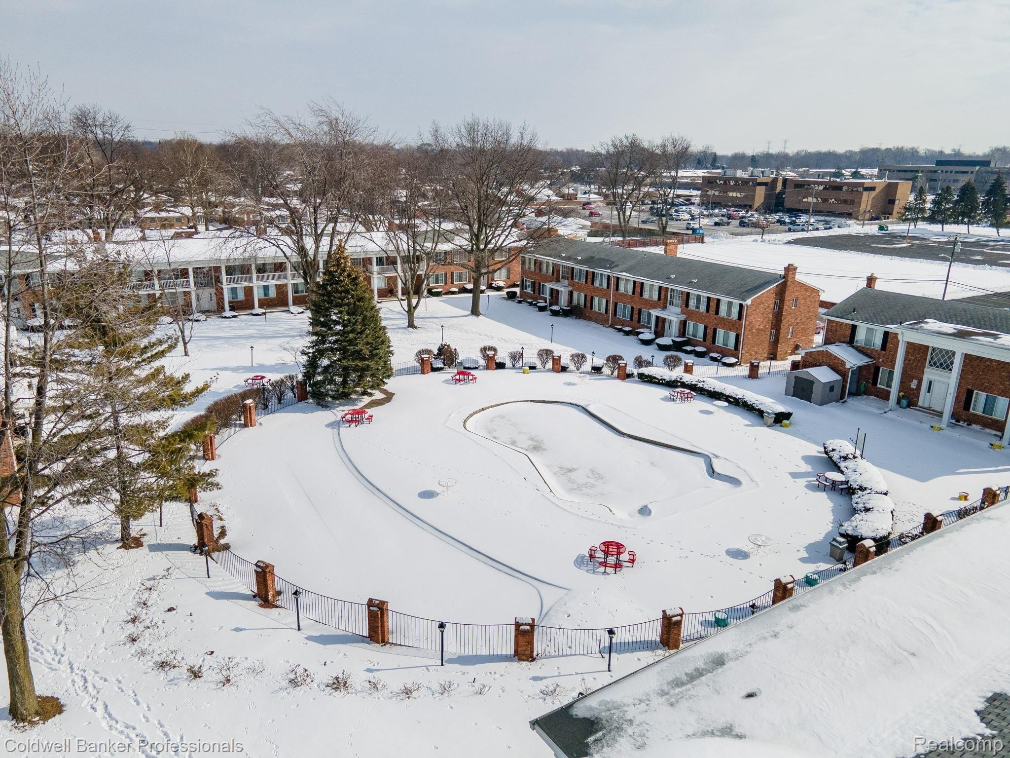 29328 Hoover Road, Unit 328 Warren, MI 48093 - Photo 13 of 15 Lovely Glounds with Pool