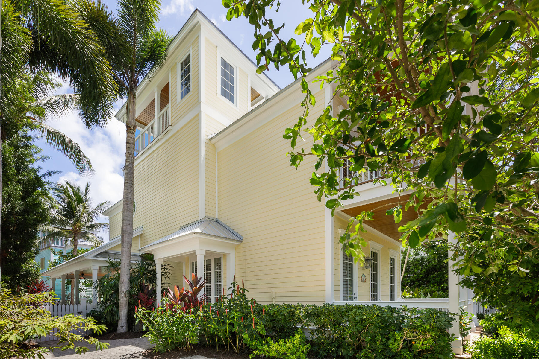 51 Sunset Key Drive Key West, FL 33040 - Photo 5 of 64 51 SUNSET DR WEB-4