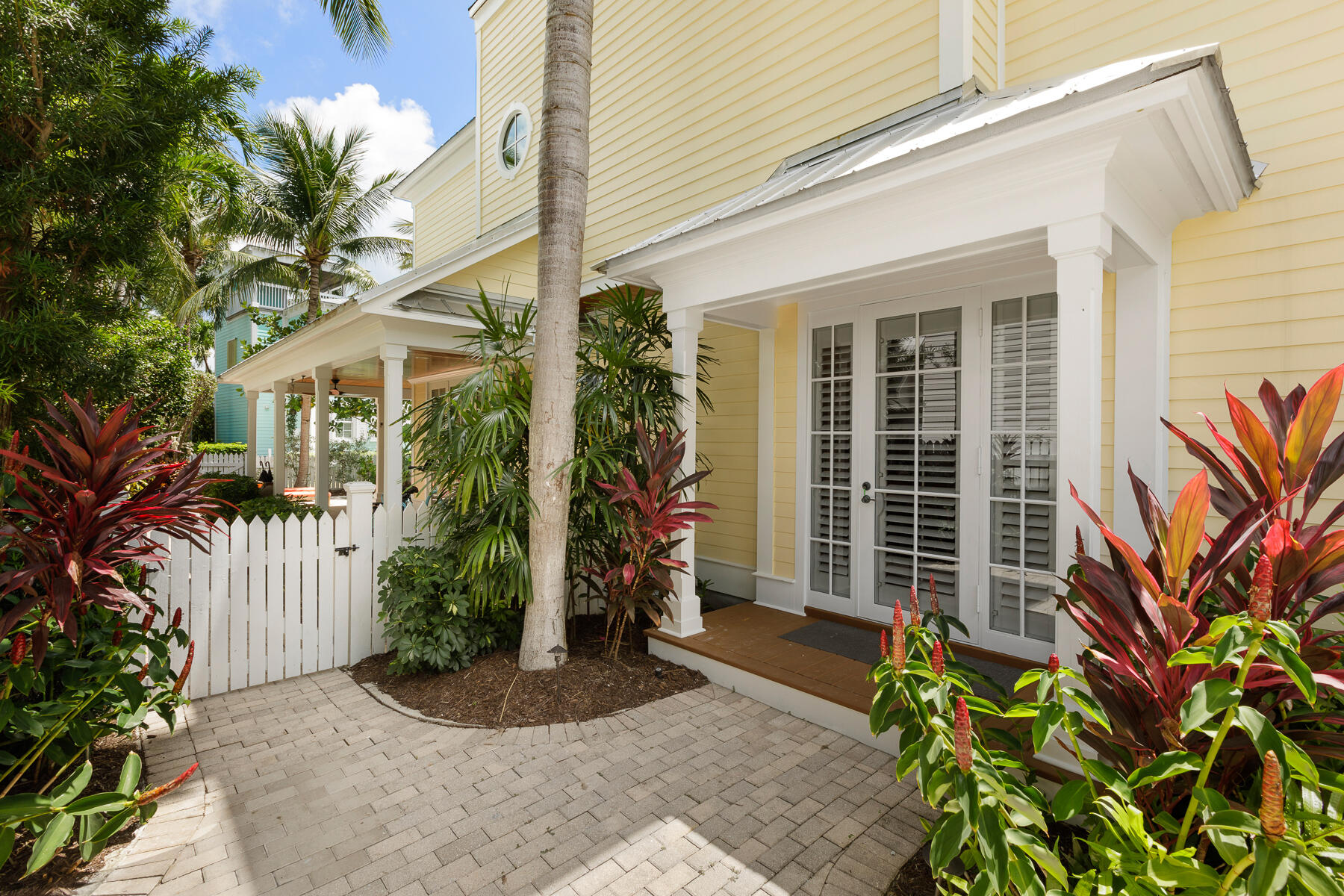 51 Sunset Key Drive Key West, FL 33040 - Photo 6 of 64 51 SUNSET DR WEB-5