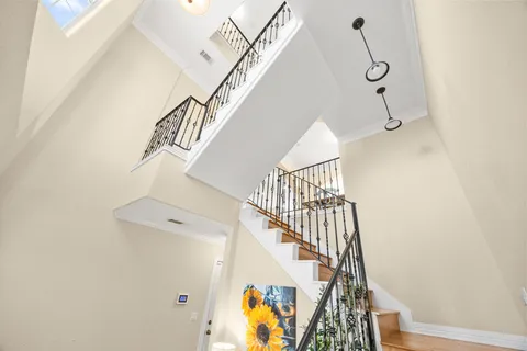 a view of entryway with a front door