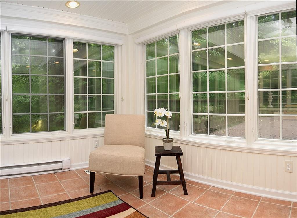 7949 Spring Mill Road Indianapolis, IN 46260 - Photo 11 of 36 Gallery Image 11