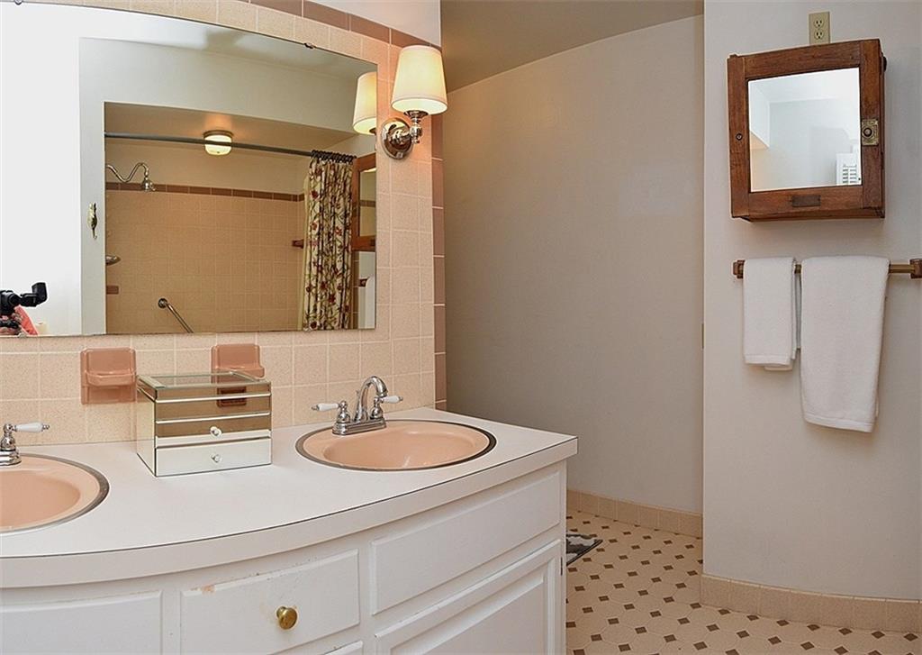 7949 Spring Mill Road Indianapolis, IN 46260 - Photo 29 of 36 Gallery Image 29
