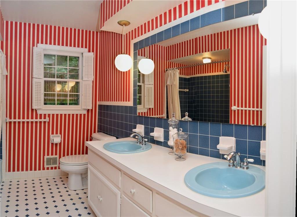 7949 Spring Mill Road Indianapolis, IN 46260 - Photo 30 of 36 Gallery Image 30