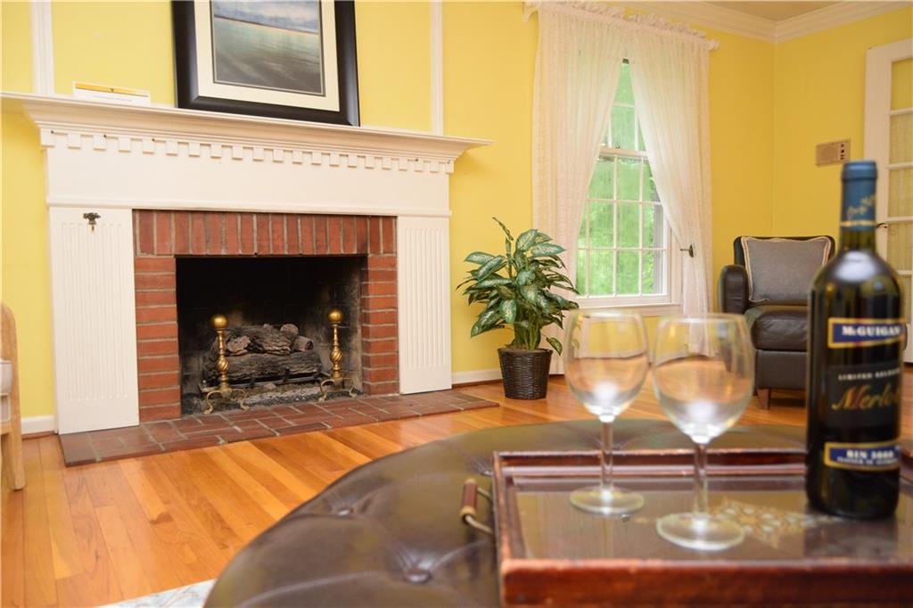 7949 Spring Mill Road Indianapolis, IN 46260 - Photo 8 of 36 Gallery Image 8