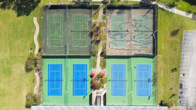 $299,900 | 24 Lakeview Village, Conroe, TX 77356