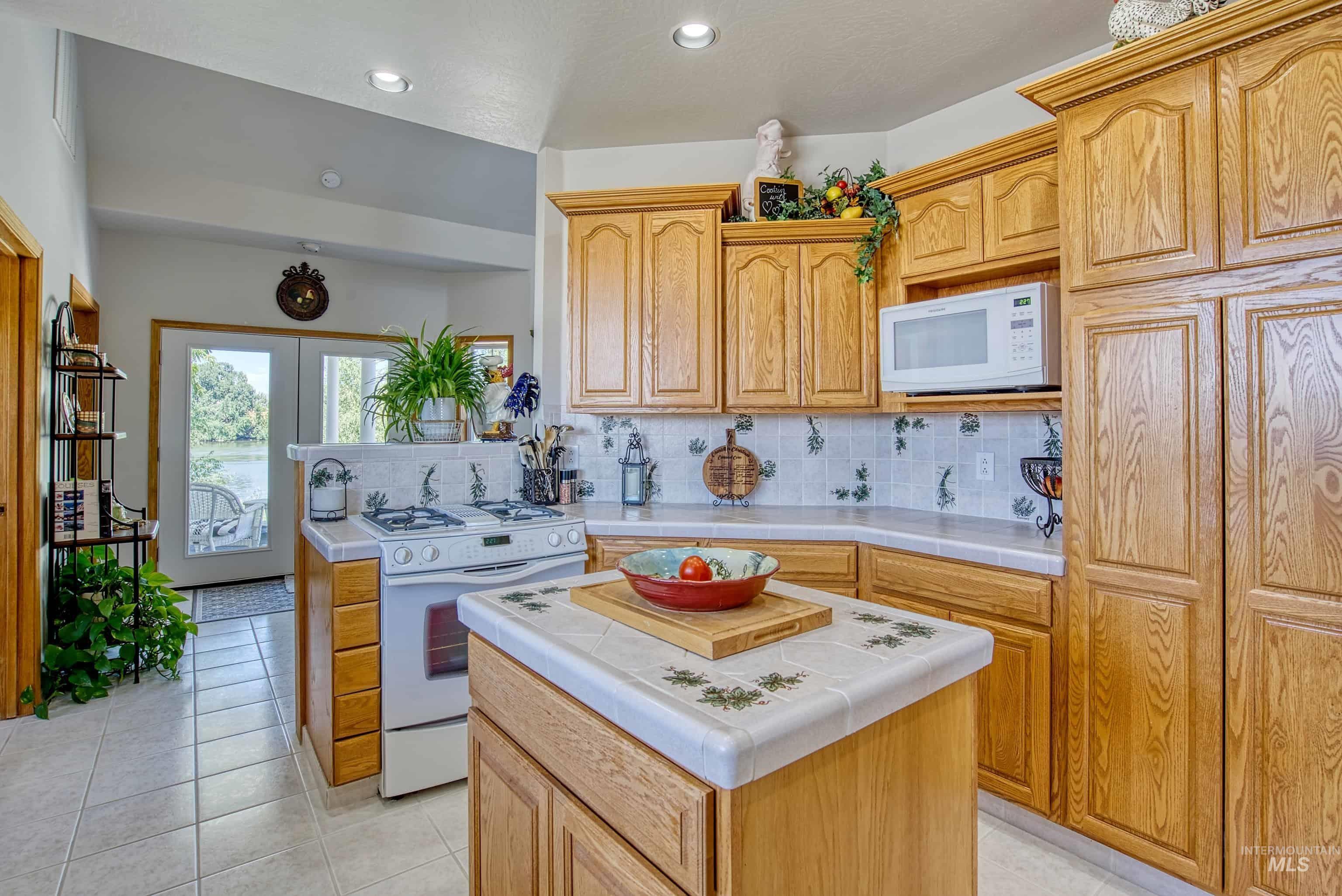 490 Ripple Road Ontario, OR 97914 - Photo 14 of 50