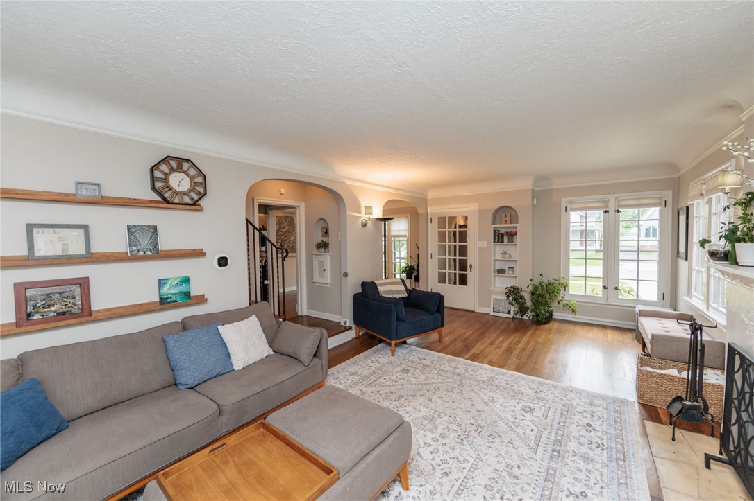 3777 Silsby Road Cleveland, OH 44118 - Photo 5 of 50 Gallery Image 5