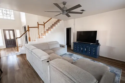 $425,000 | 1212 Ashbrook Drive, Grand Prairie, TX 75052