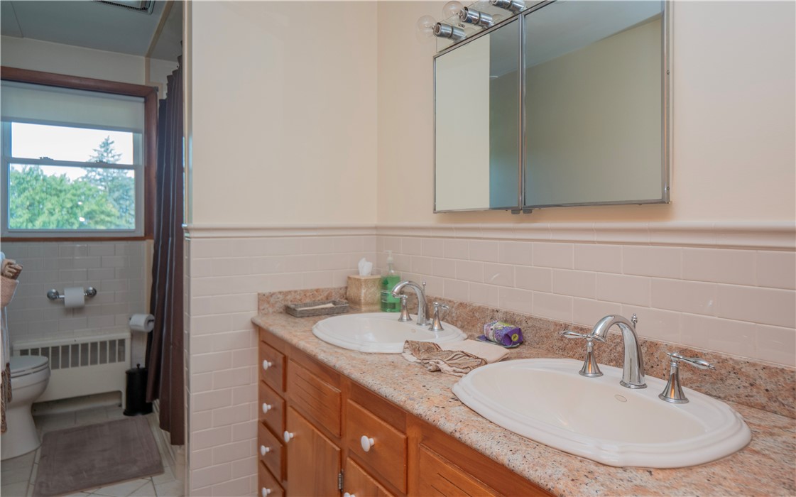 335 Mail Coach Road Portsmouth, RI 02871 - Photo 23 of 46