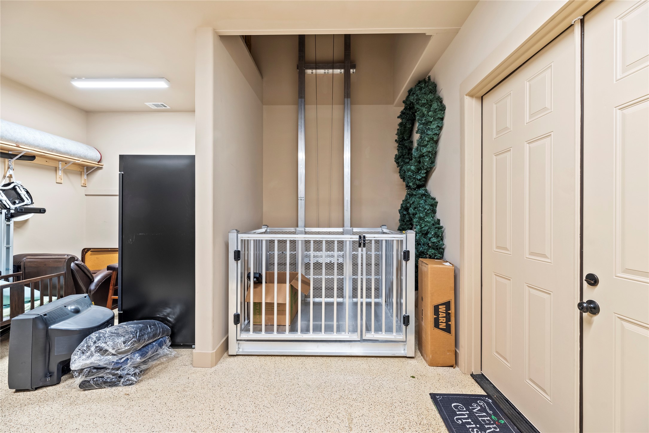 7715 Firethorne Creek Court Spring, TX 77389 - Photo 41 of 50 a bedroom with a bed and a window