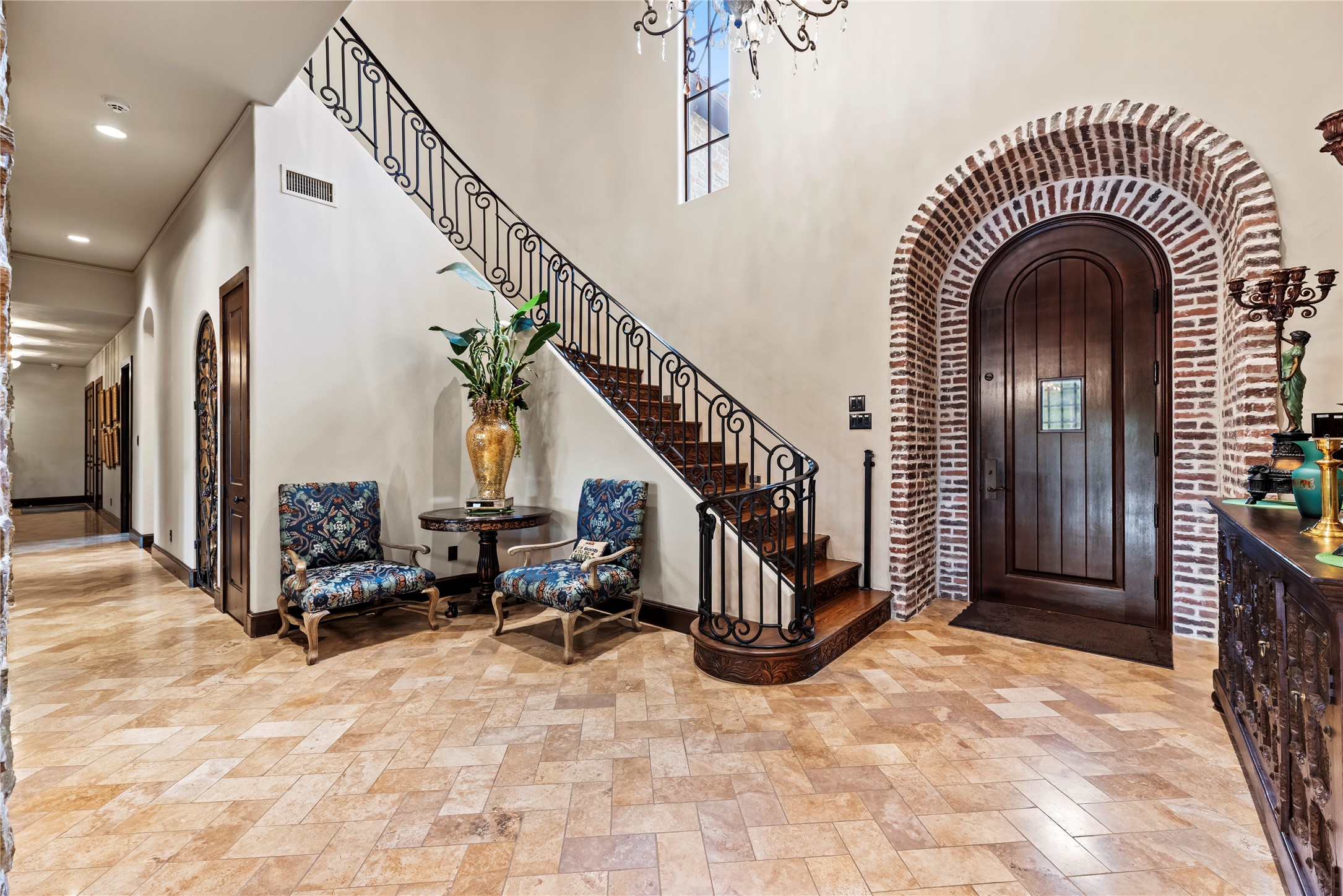 7715 Firethorne Creek Court Spring, TX 77389 - Photo 8 of 50 a view of entryway with livingroom