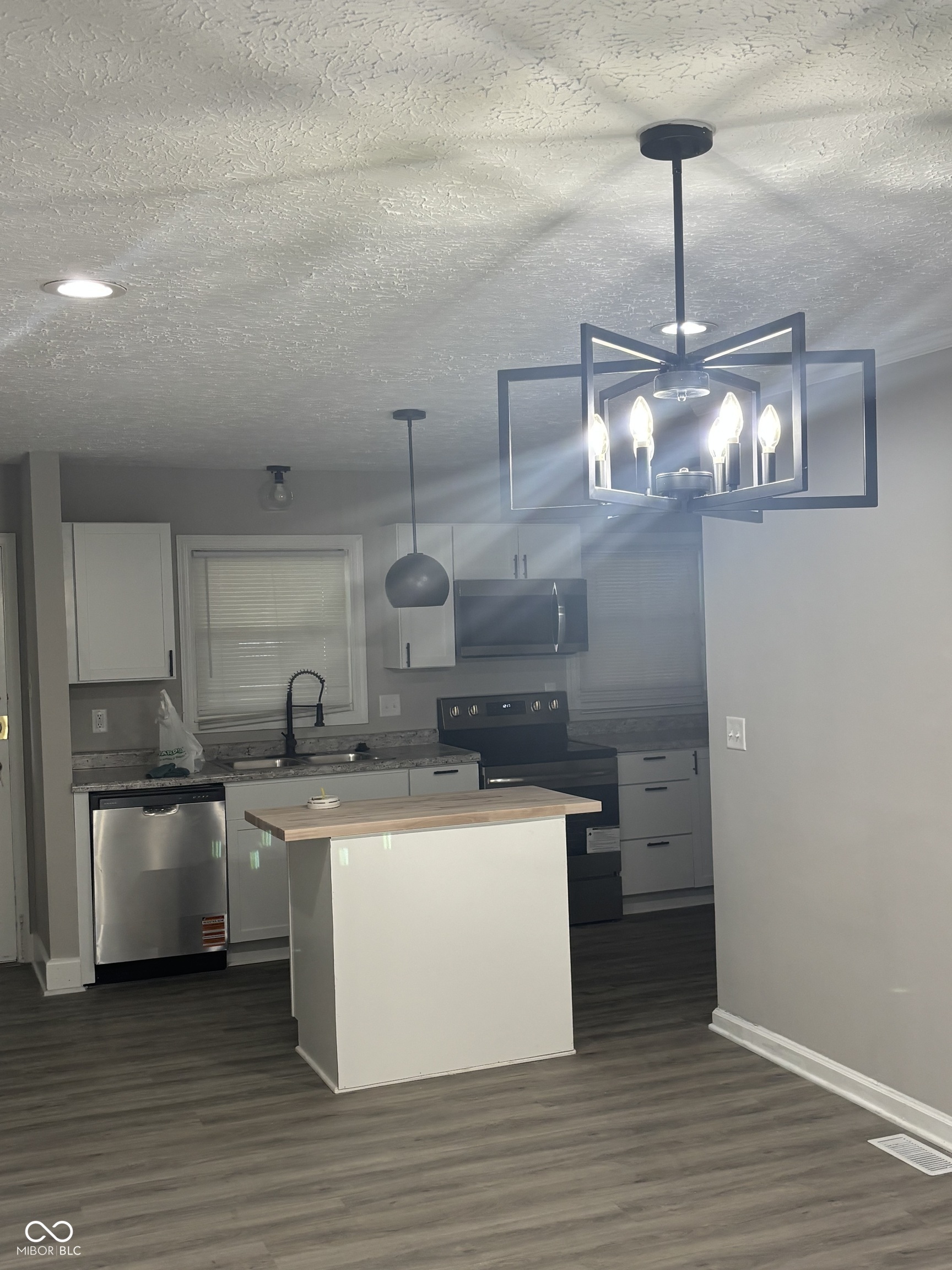 1223 East Thompson Road Indianapolis, IN 46227 - Photo 9 of 49