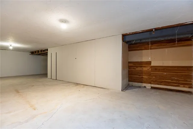 $164,900 | 9219 Lewis Avenue, Kansas City, MO 64138