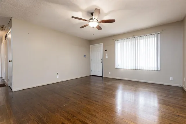 $164,900 | 9219 Lewis Avenue, Kansas City, MO 64138