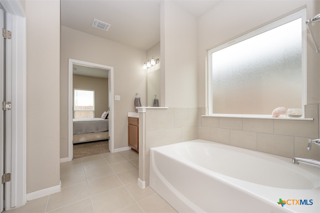 6148 Wheaton Loop Temple, TX 76502 - Photo 14 of 27