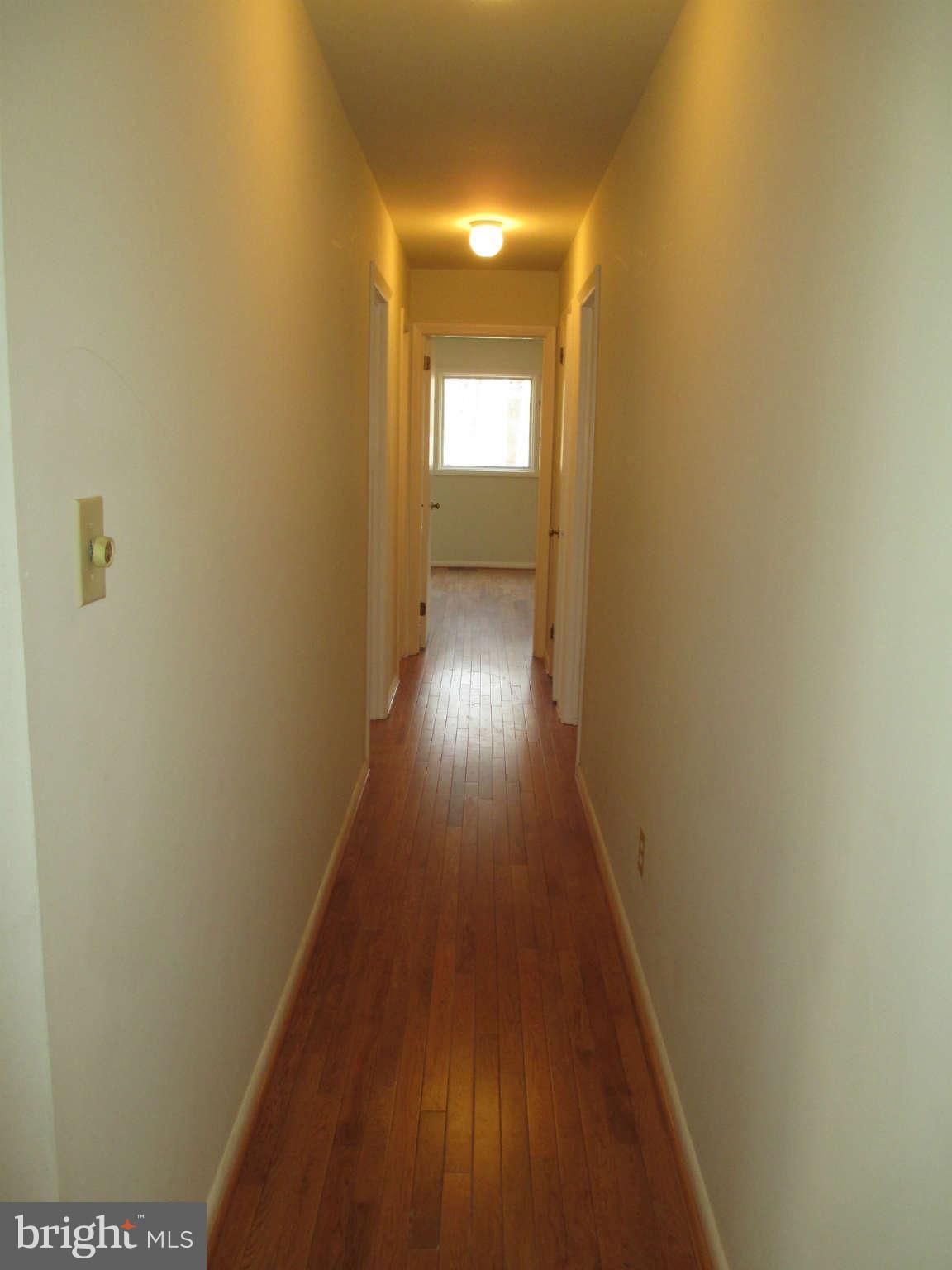 247 Springvale Road Great Falls, VA 22066 - Photo 12 of 28 Upstairs hallway
