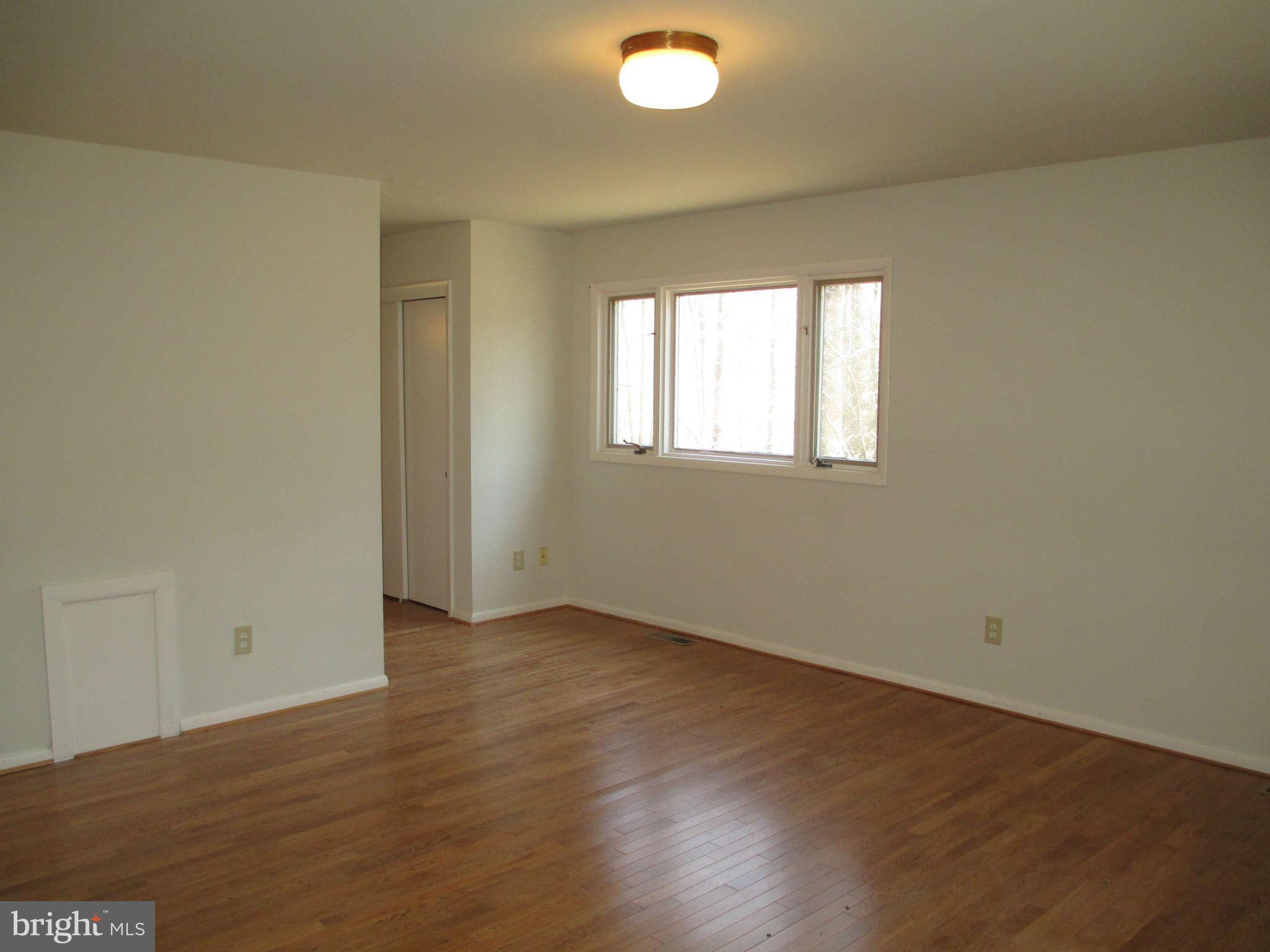247 Springvale Road Great Falls, VA 22066 - Photo 19 of 28 Bedroom (Master)