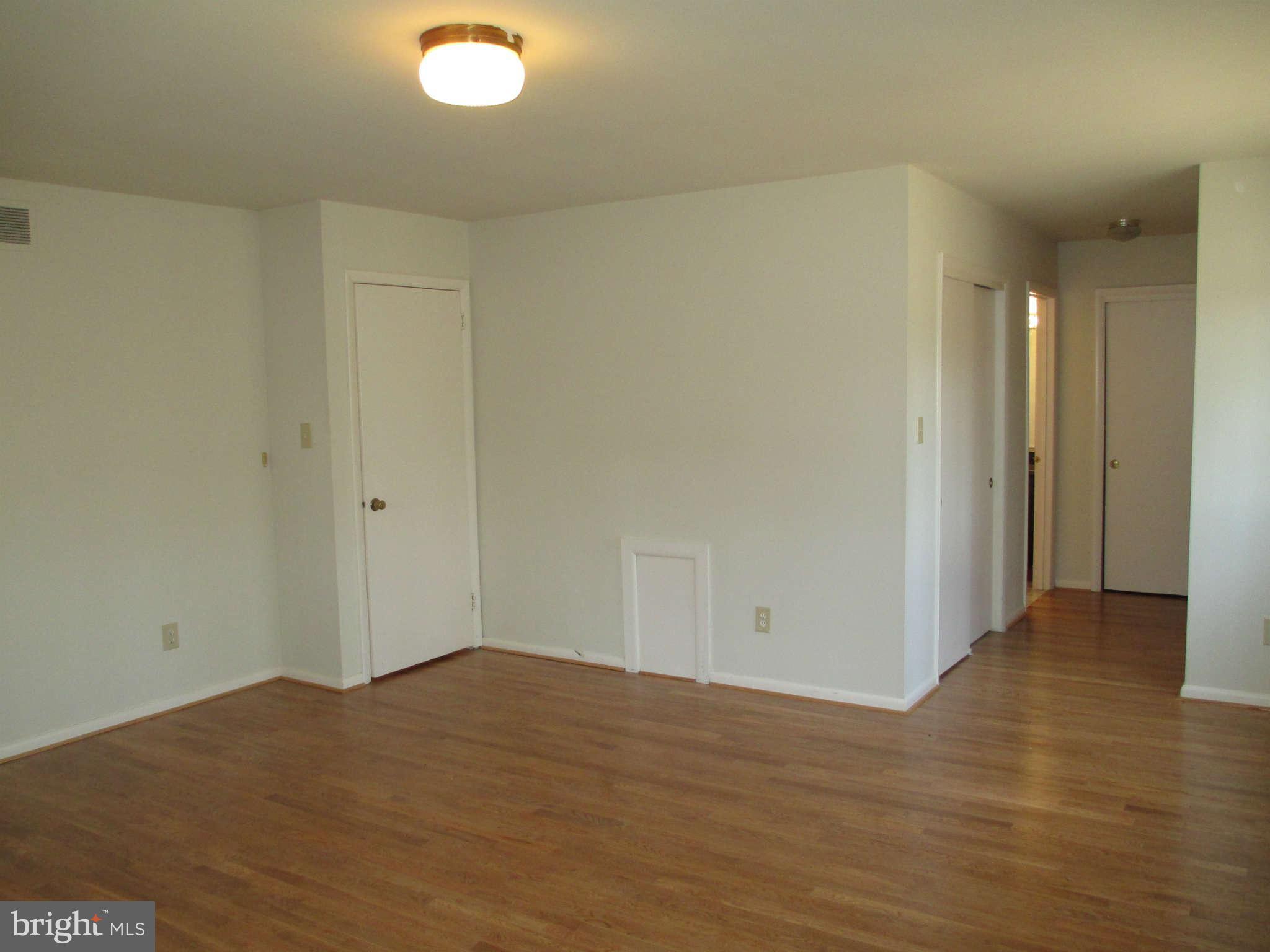 247 Springvale Road Great Falls, VA 22066 - Photo 20 of 28 Bedroom (Master)