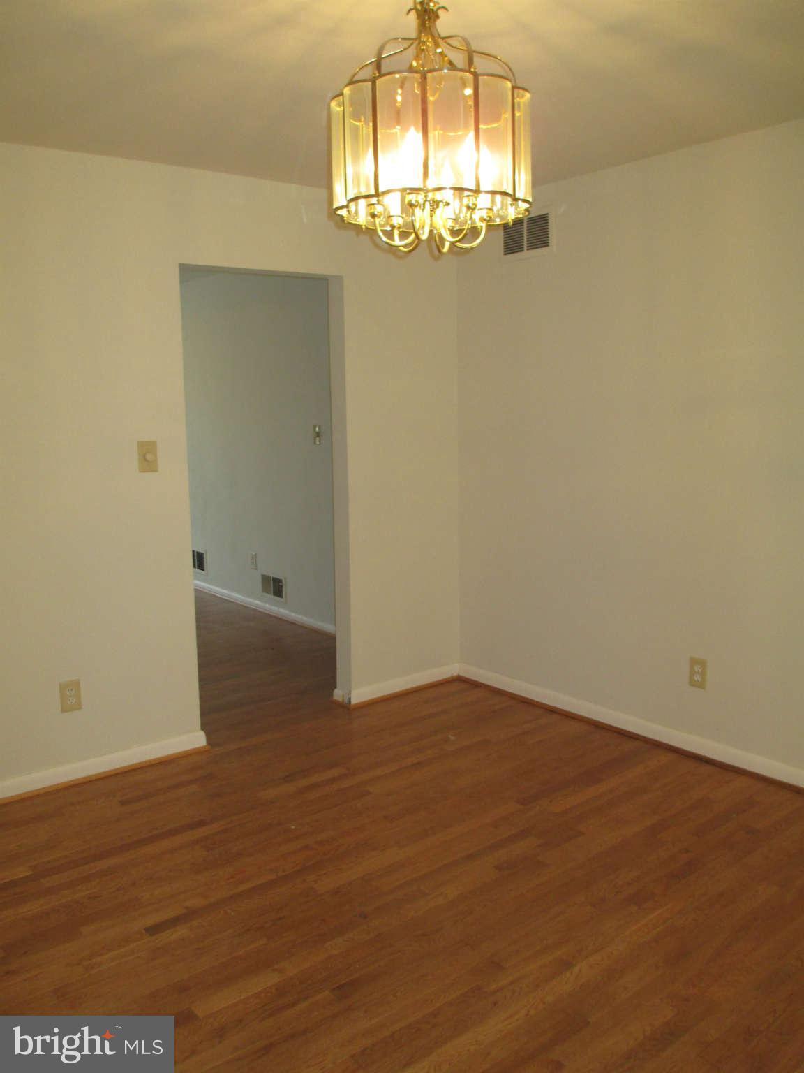247 Springvale Road Great Falls, VA 22066 - Photo 10 of 28 Dining Room