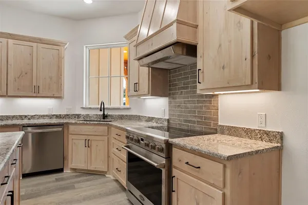 $399,000 | 30 Rainbow Drive, Star Harbor, TX 75148