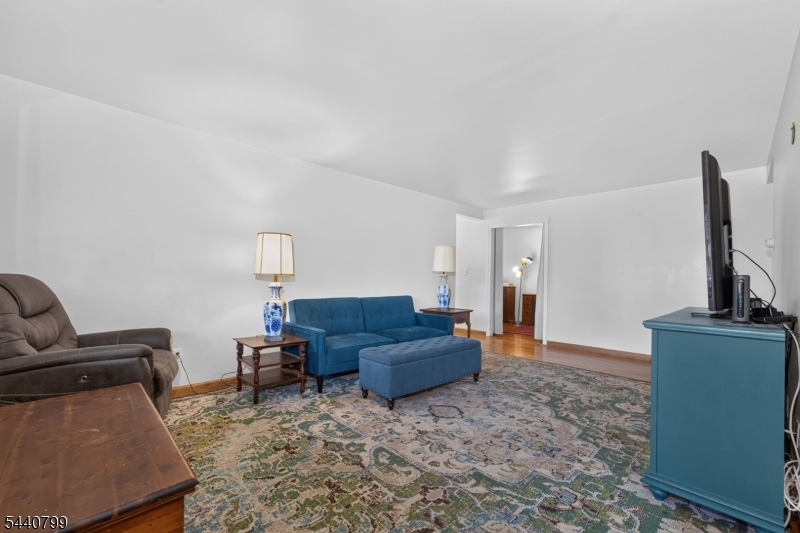 15 Kensington Road, Unit G Chatham, NJ 07928 - Photo 5 of 23