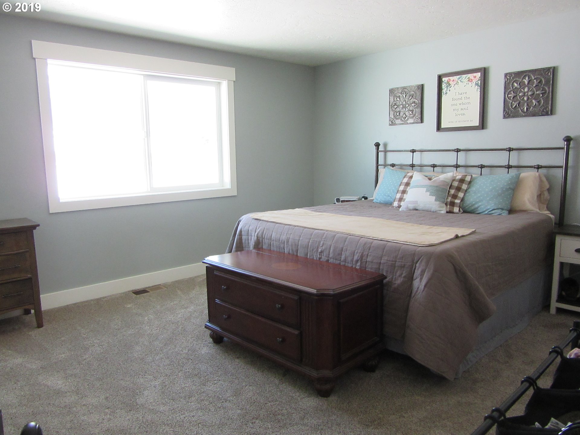 44486 Deerhaven Road Baker City, OR 97814 - Photo 24 of 25 a bedroom with a bed and window