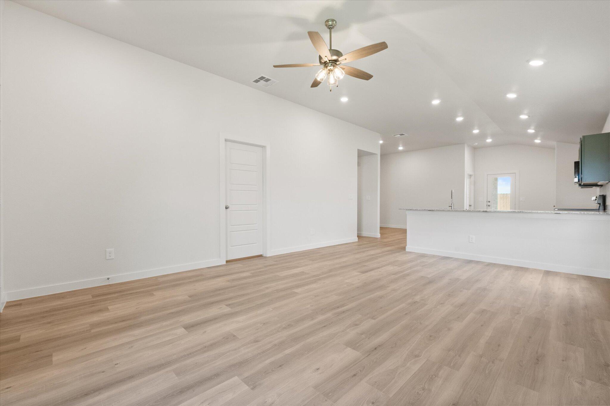 2407 Helena Avenue Lubbock, TX 79407 - Photo 5 of 19 16-2407 Helena_1419