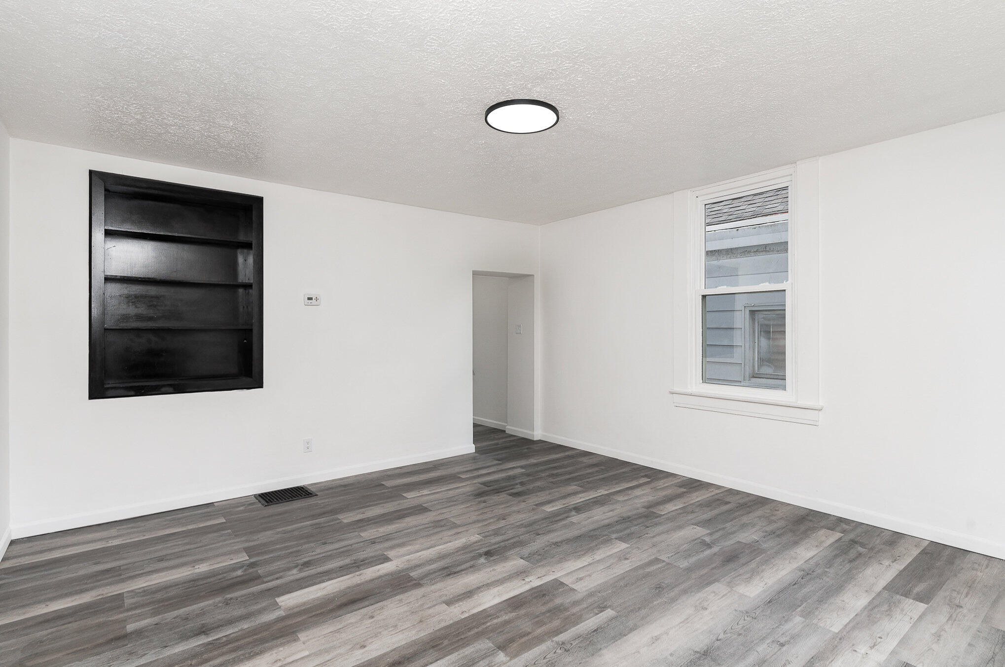 822 Montague Road Covington, KY 41011 - Photo 5 of 24 Gallery Image 5