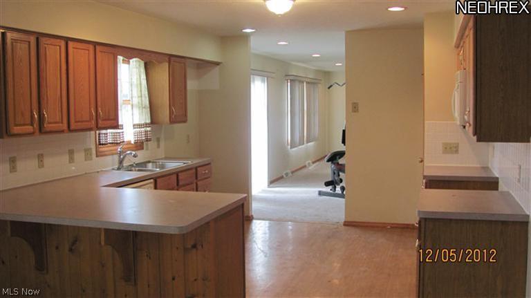 45273 Middle Ridge Road Amherst, OH 44001 - Photo 6 of 16