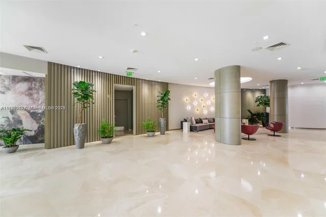 $3,900 | 10275 Collins Avenue, Unit 526, Bal Harbour, FL 33154