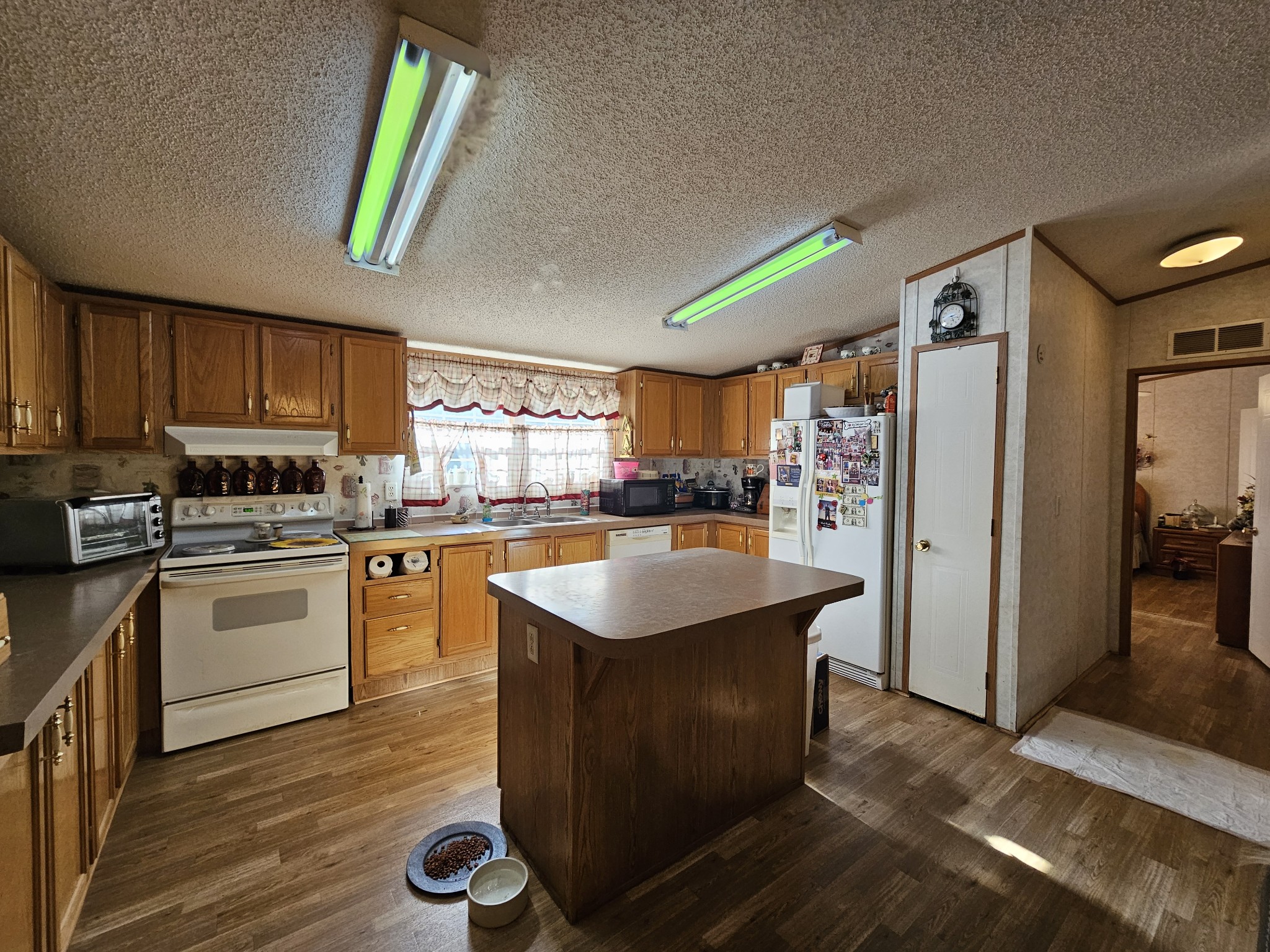 5980 Coxburg Road South Sugar Tree, TN 38380 - Photo 24 of 34 Kitchen 15'x12'.
