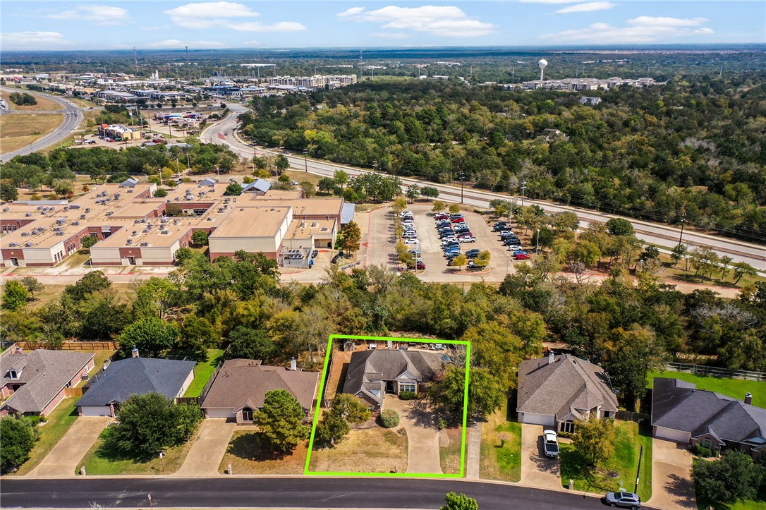 2051 Ravenstone Loop College Station, TX 77845 - Photo 32 of 36