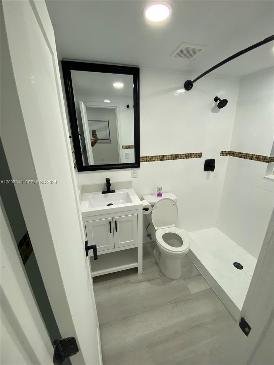 3071 Southwest 27th Avenue, Unit 4 Miami, FL 33133 - Photo 7 of 7