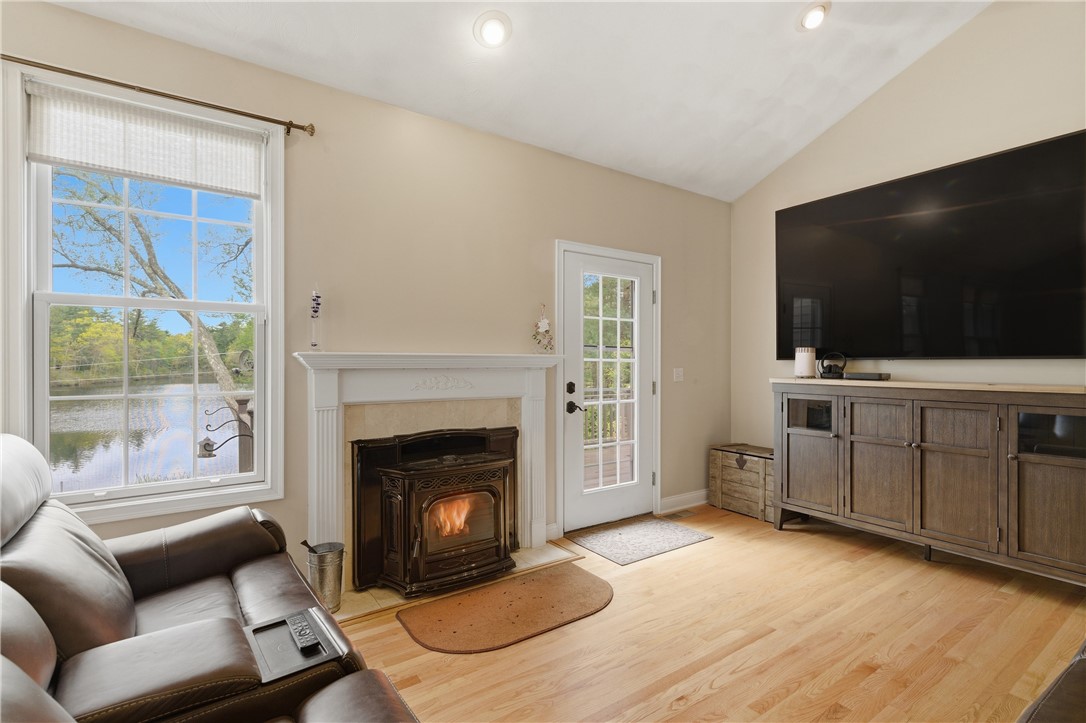 122 Spring Grove Road Glocester, RI 02814 - Photo 17 of 50