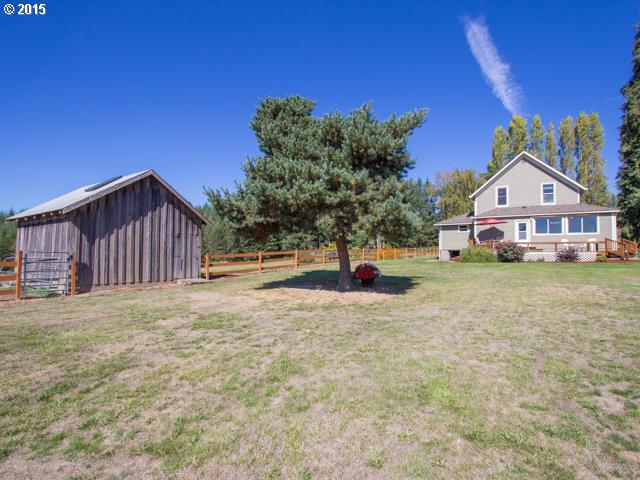11271 Northwest Helvetia Road Hillsboro, OR 97124 - Photo 4 of 16 Gallery Image 4