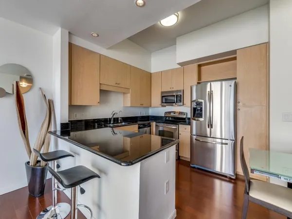 $422,000 | 3225 Turtle Creek Boulevard, Unit 709, Dallas, TX 75219